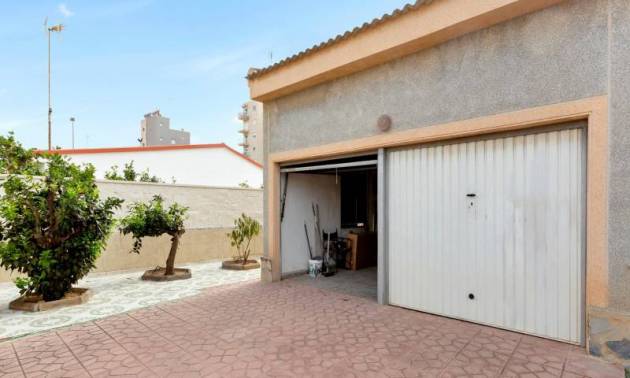 Revente - Single family house - Torrevieja - Nueva Torrevieja