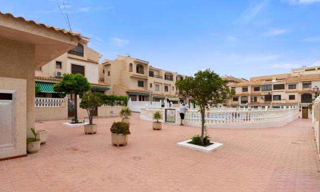 Sale - Townhouse - Guardamar Playa