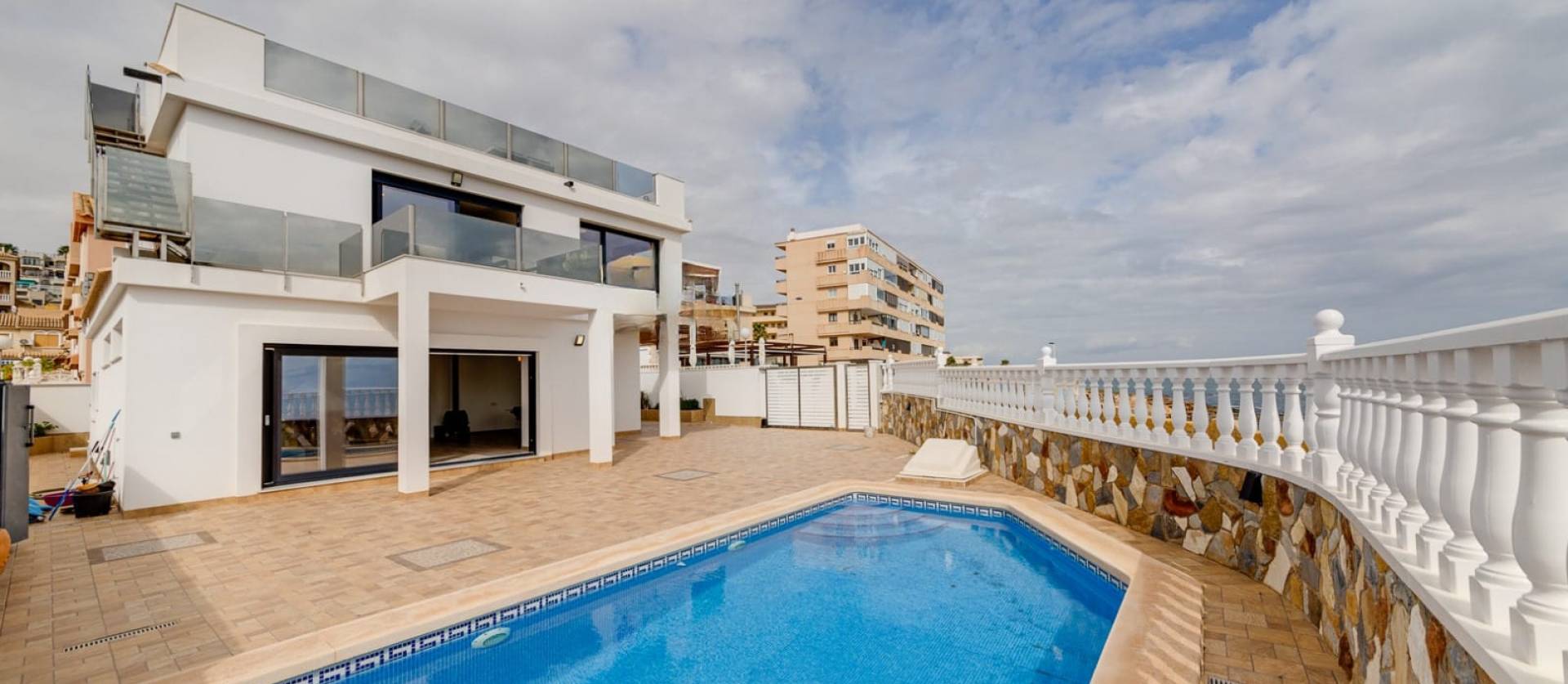 Sale - Villa - Torrevieja