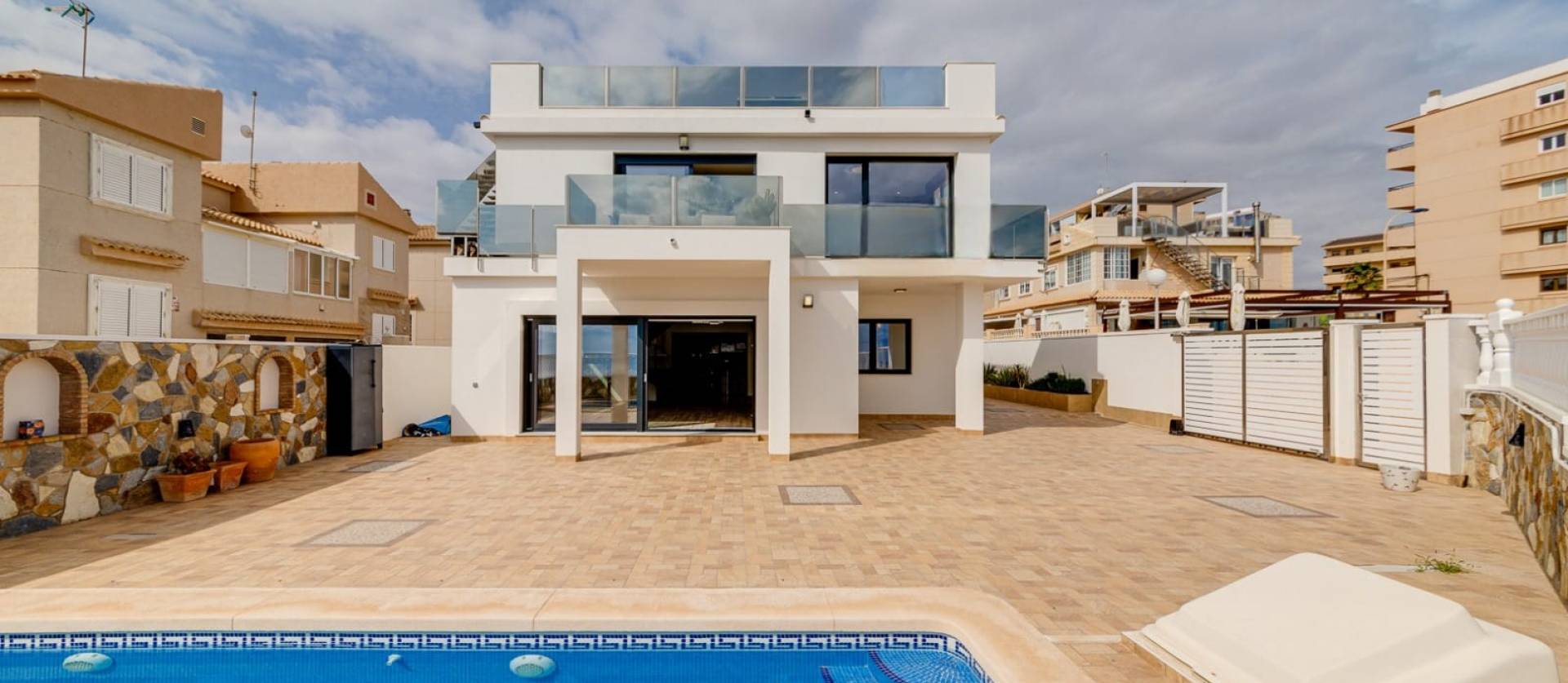 Sale - Villa - Torrevieja