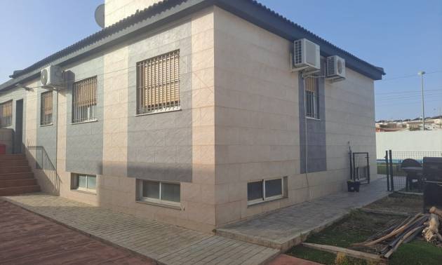 Venta - Villa - Torrevieja