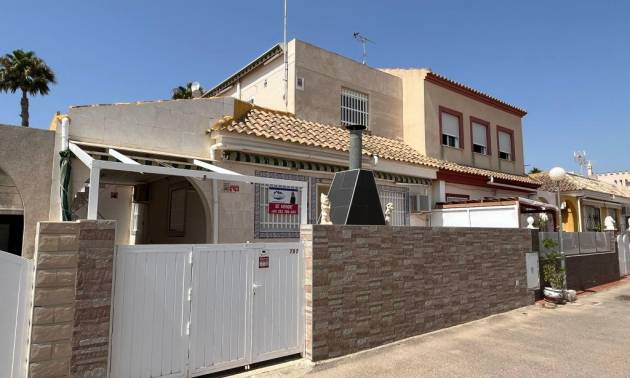 Bestaande woningen - Villa - Los Alcázares