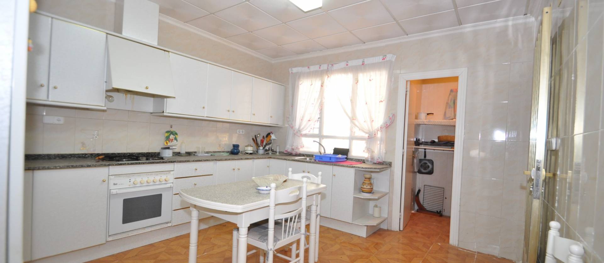 Sale - Village house - Pinoso