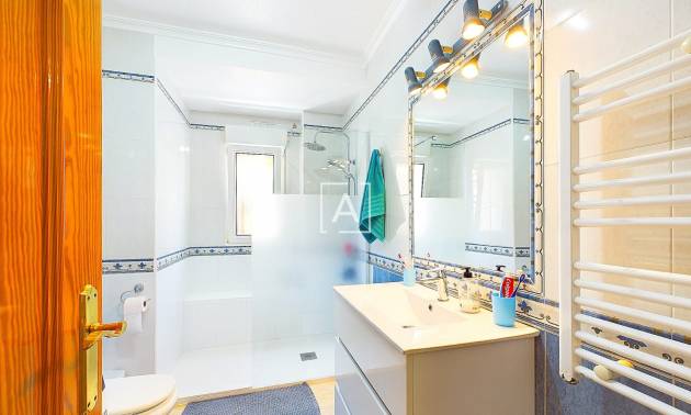 Venta - Semi Detached - Pinar de Campoverde