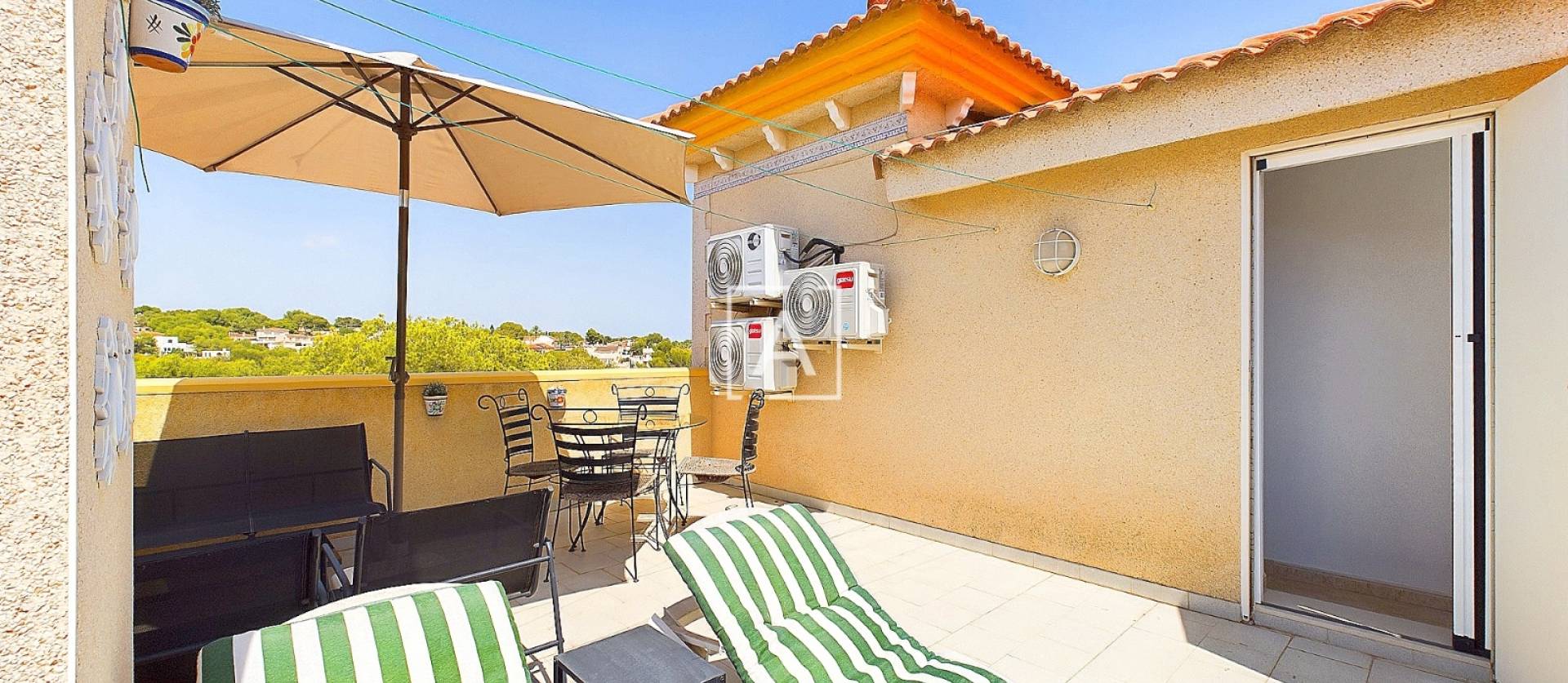 Venta - Semi Detached - Pinar de Campoverde