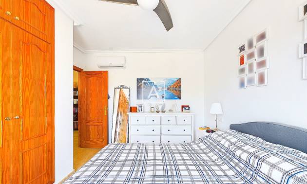 Venta - Semi Detached - Pinar de Campoverde