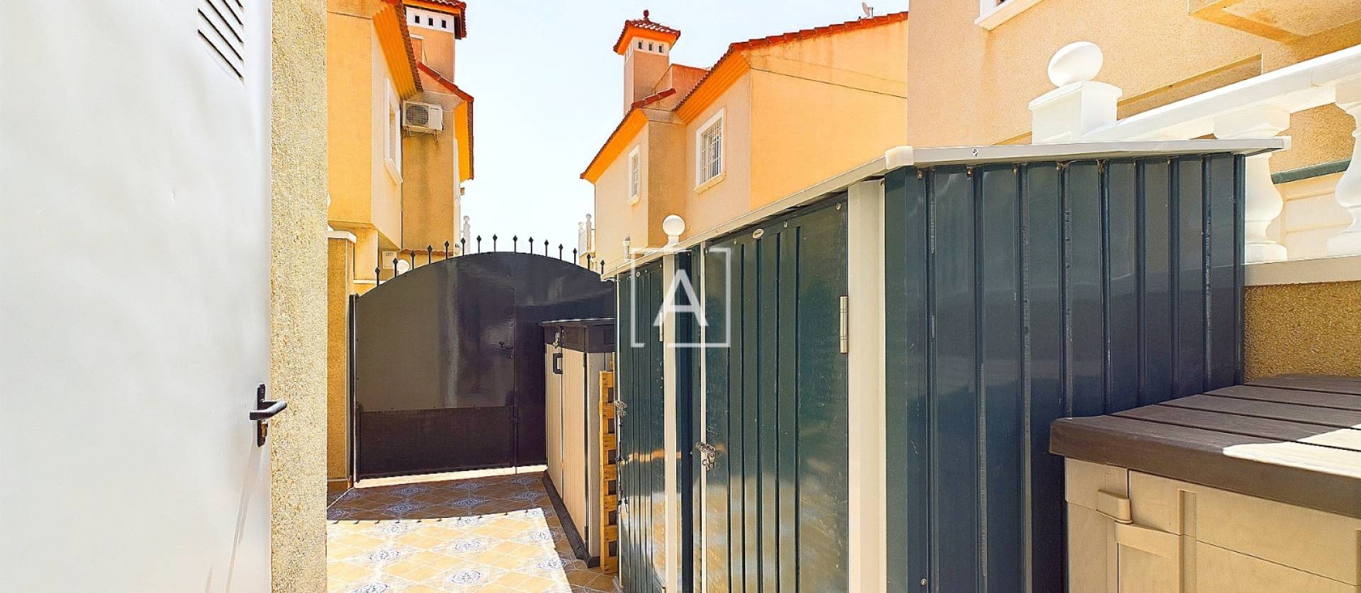 Venta - Semi Detached - Pinar de Campoverde