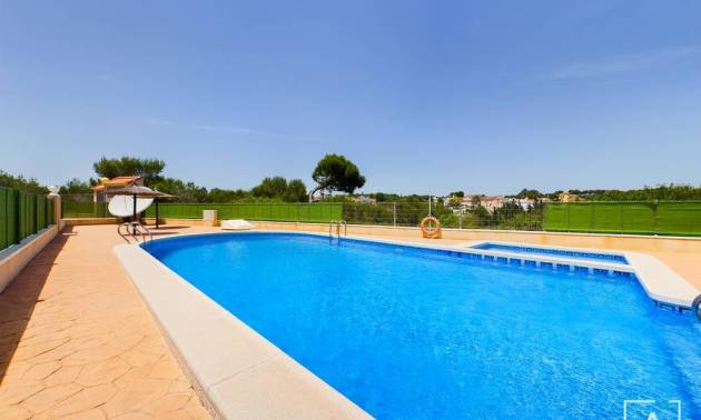 Venta - Semi Detached - Pinar de Campoverde