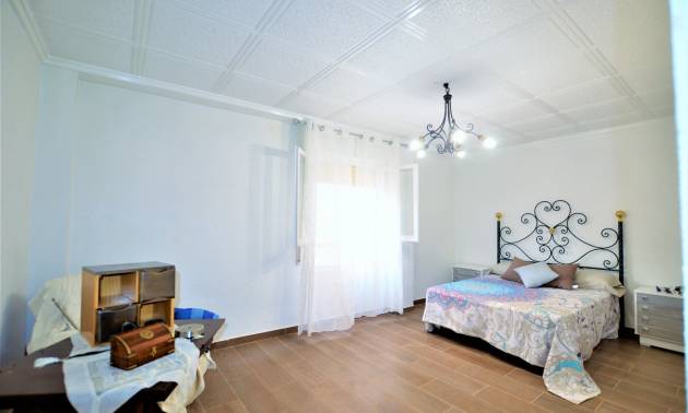 Sale - Apartment - Elda