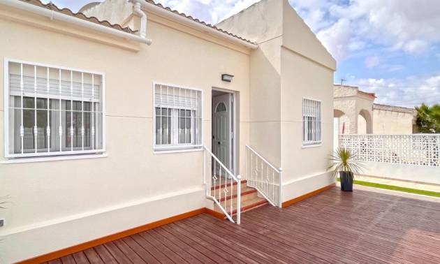 Sale - Villa - Torrevieja - San Luis