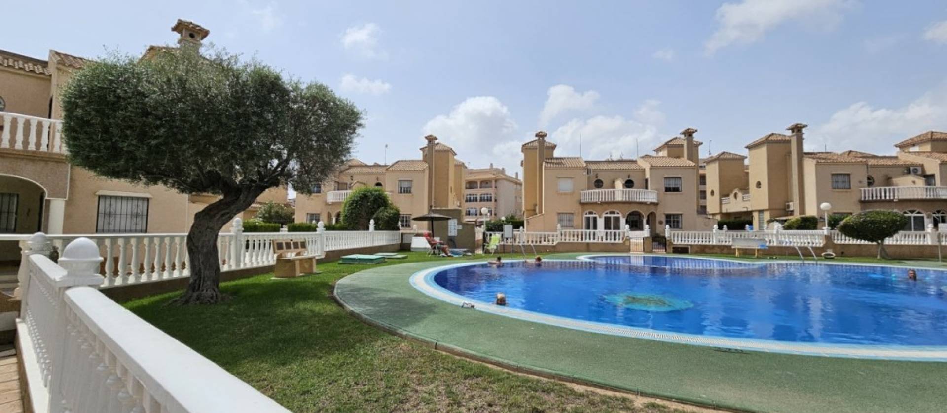 Bestaande woningen - Villa - Orihuela Costa