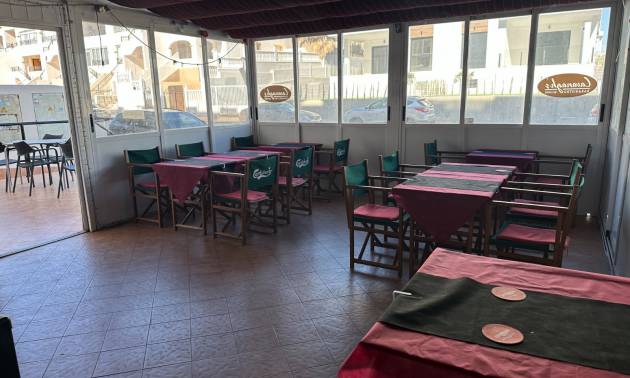 Revente - Commercial - Orihuela - Entre Naranjos Vistabella Golf