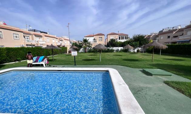 Bestaande woningen - Appartment - Torrevieja - El Limonar