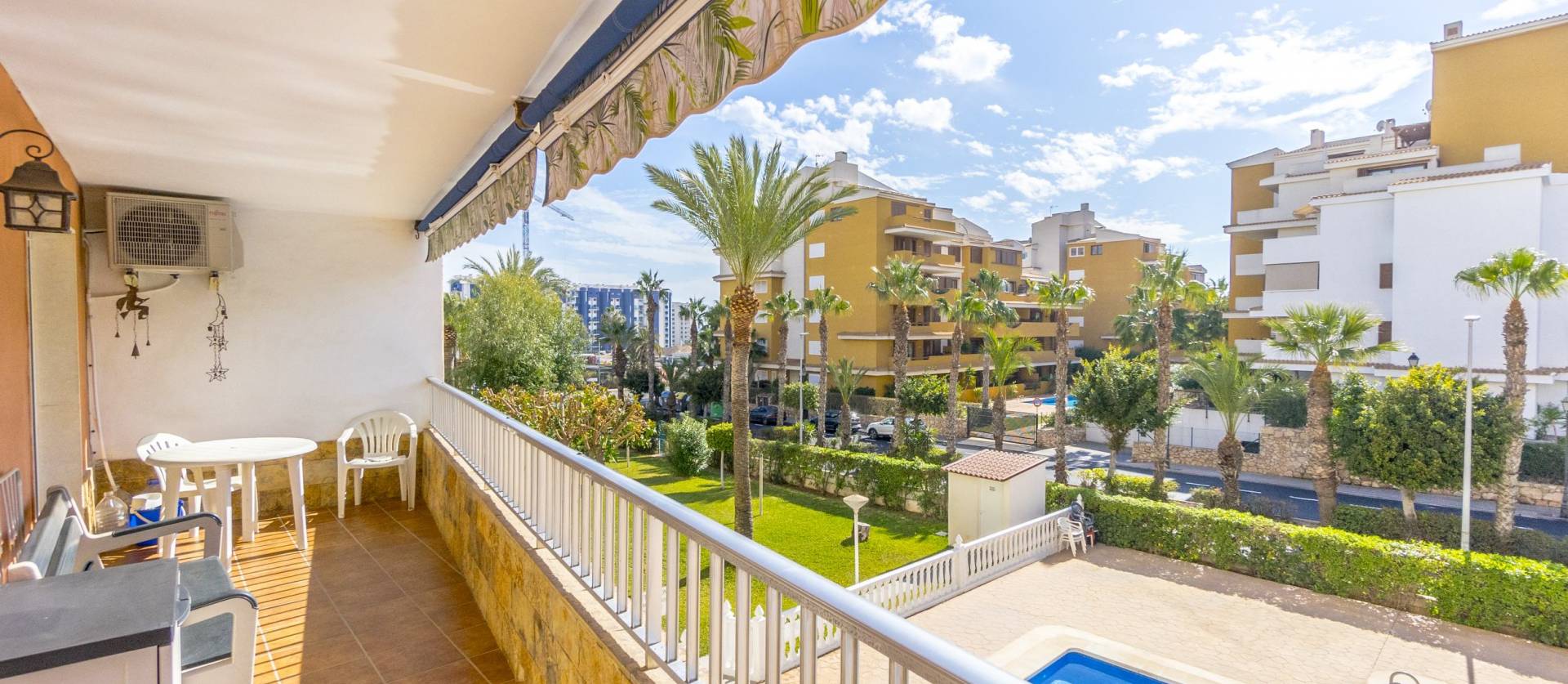 Bestaande woningen - Appartment - Punta Prima - El Acequión