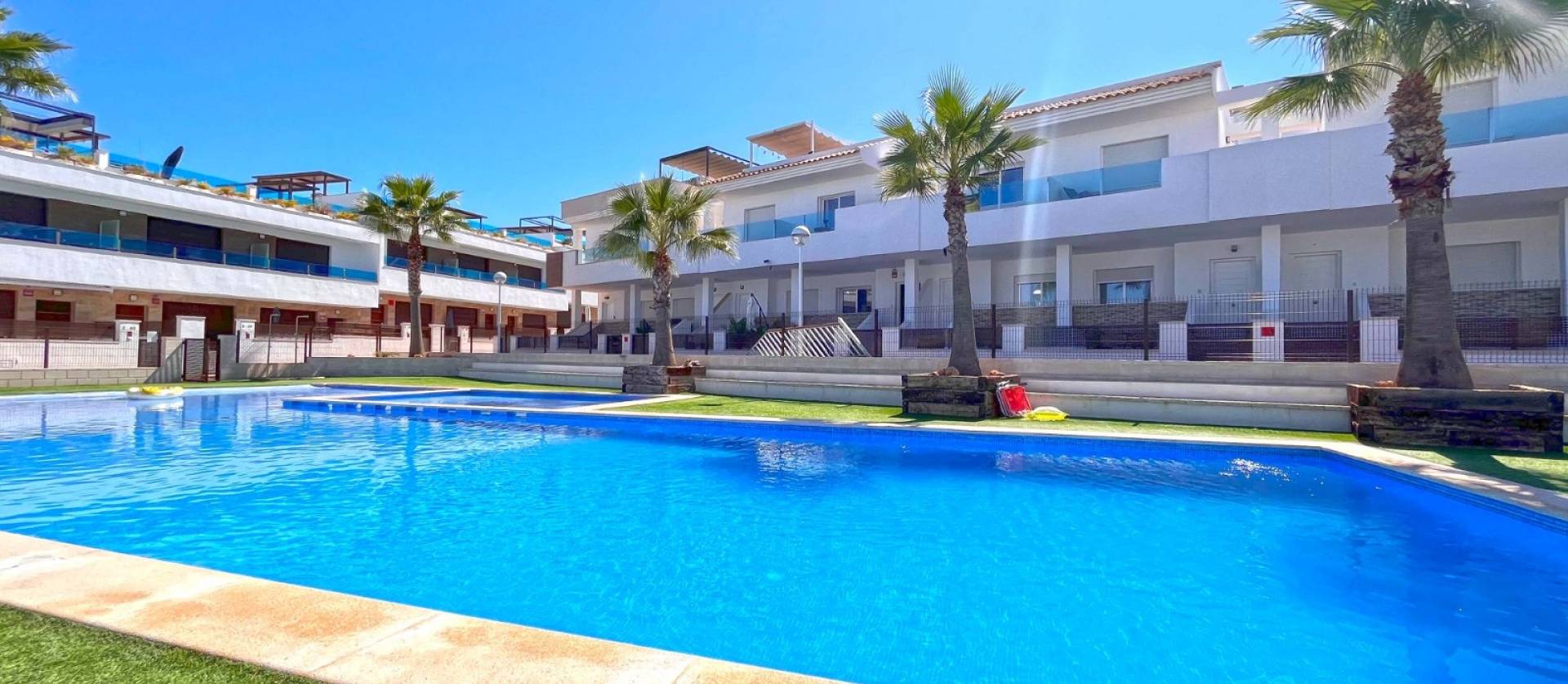 Sale - Townhouse - Torrevieja - Los Balcones