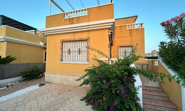 Sale - Villa - Guardamar del Segura