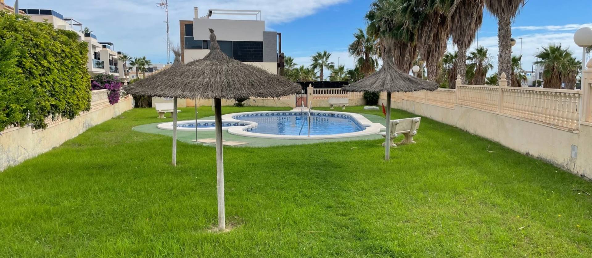 Bestaande woningen - Appartment - Orihuela Costa