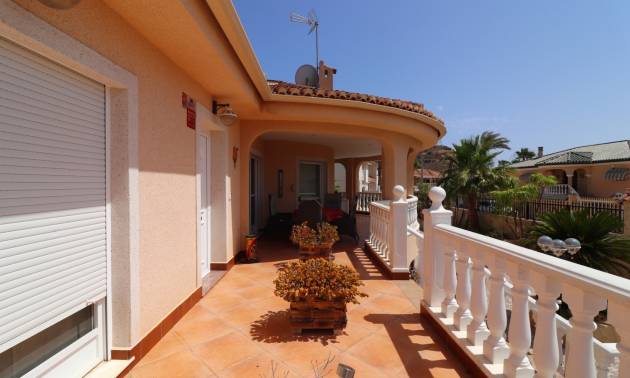 Sale - Villa - Benimar