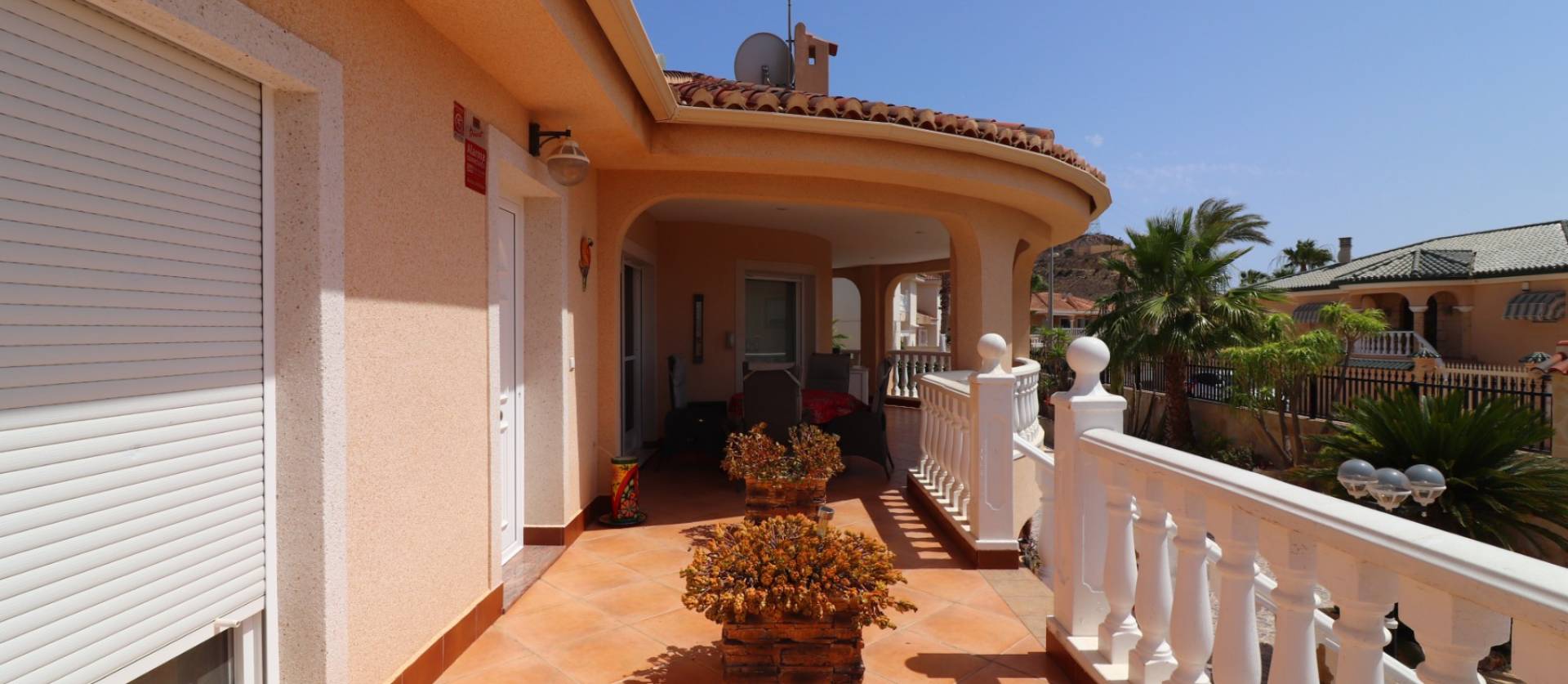 Sale - Villa - Benimar