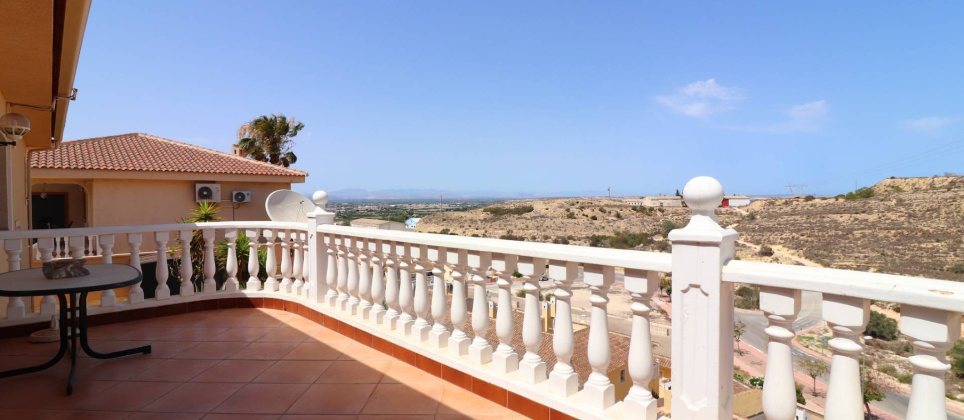 Sale - Villa - Benimar