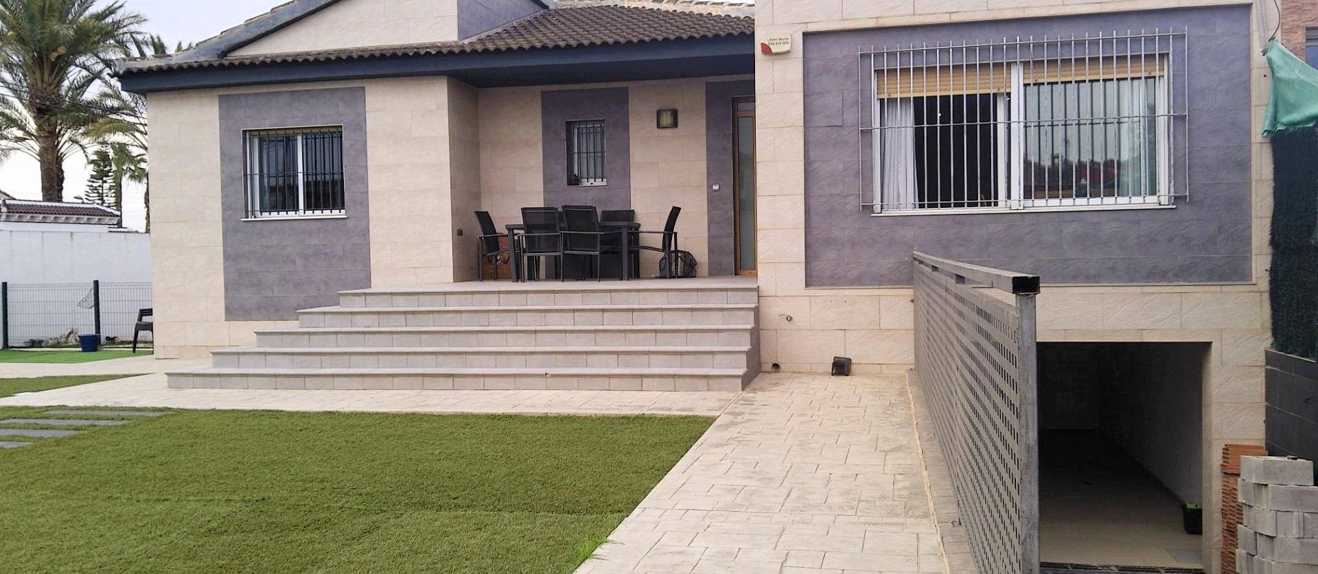 Sale - Villa - Torrevieja