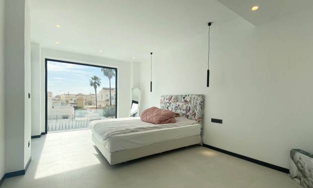 Venta - Villa - Torrevieja