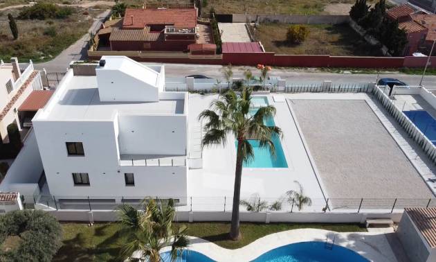 Venta - Villa - Torrevieja