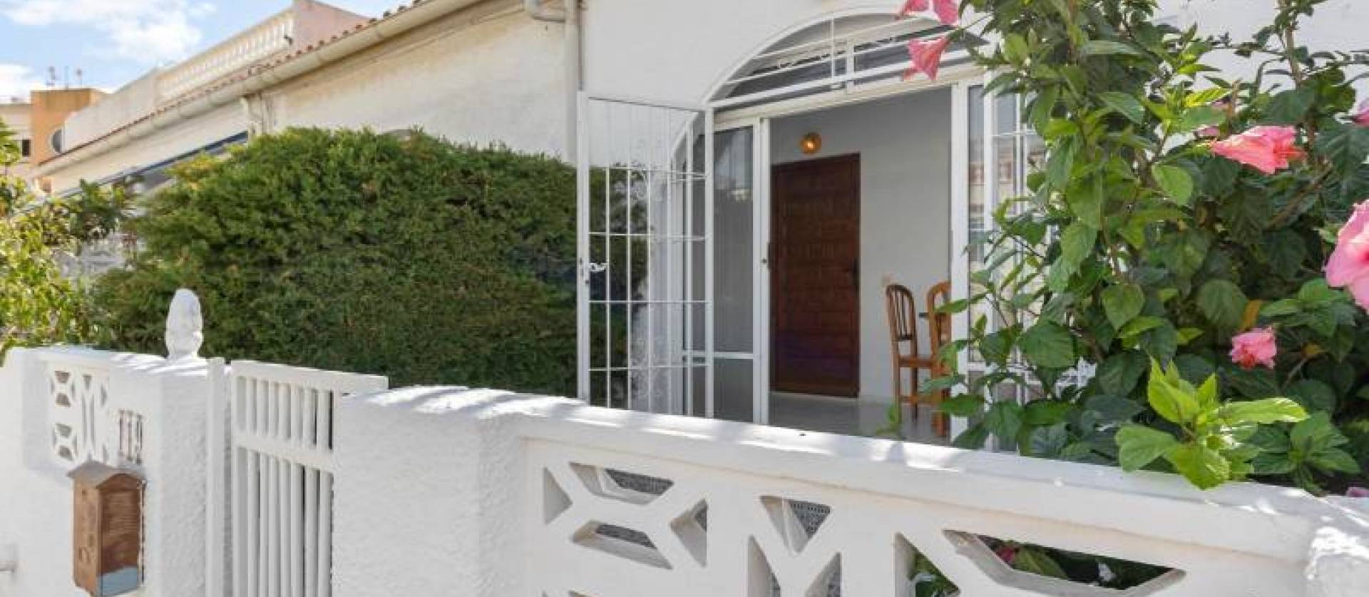 Sale - Bungalow - Torrevieja - San Luis