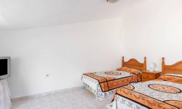 Venta - Bungalow - Torrevieja - San Luis