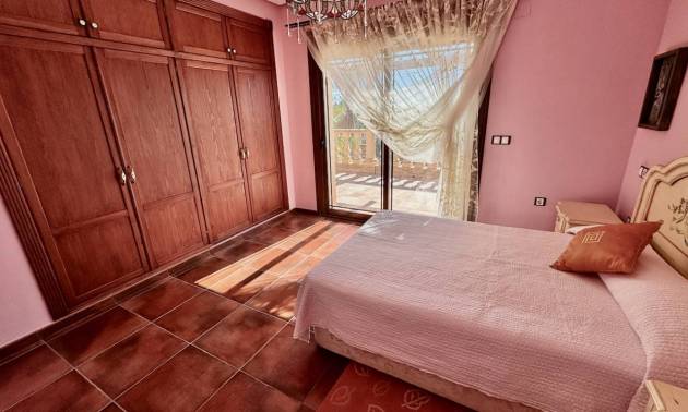 Sale - Country House - Los Montesinos