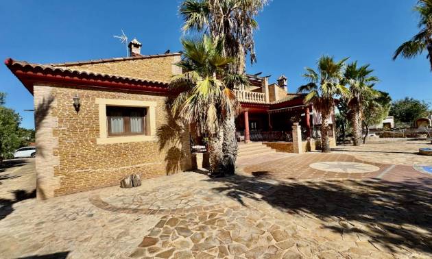 Sale - Country House - Los Montesinos