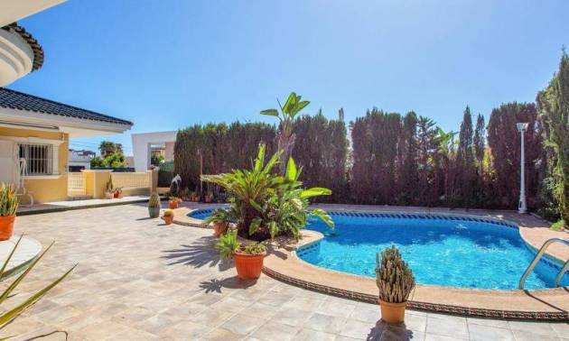 Sale - Villa - Torrevieja - Torreta Florida