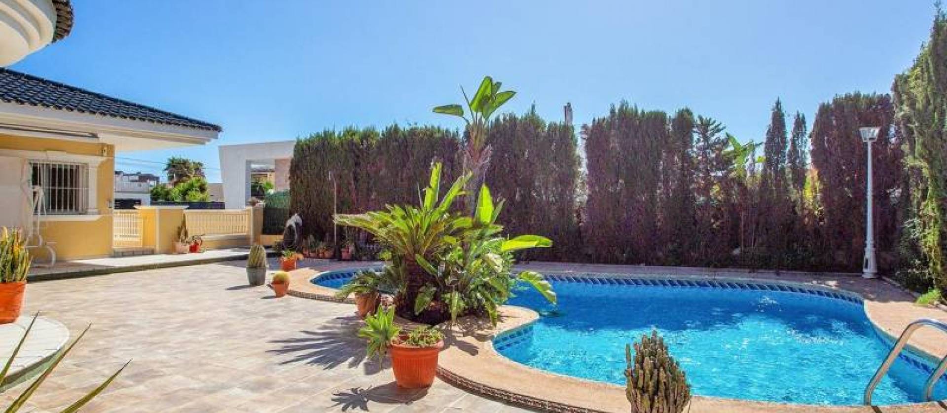 Sale - Villa - Torrevieja - Torreta Florida