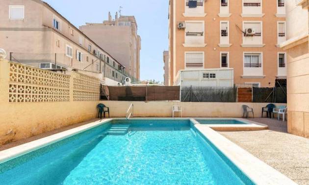 Revente - Apartment - Torrevieja - Calas blanca