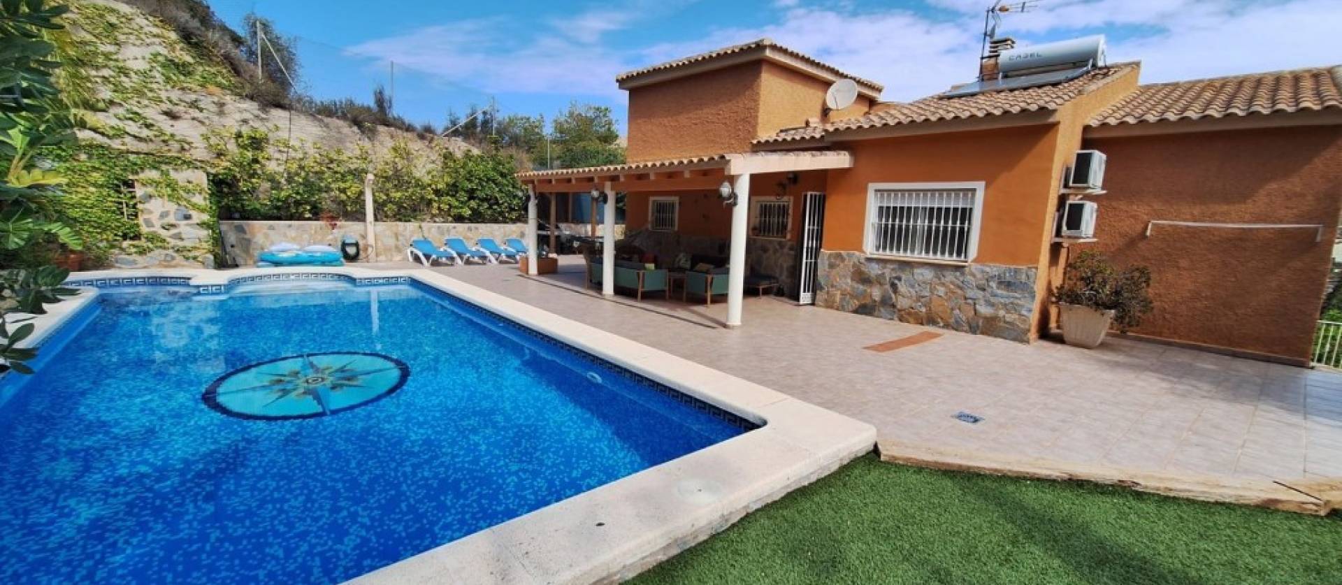 Sale - Villa - Pueblo Acantilado