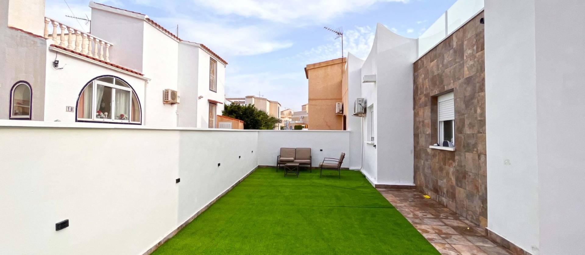 Sale - Bungalow - Orihuela Costa - Playa Flamenca