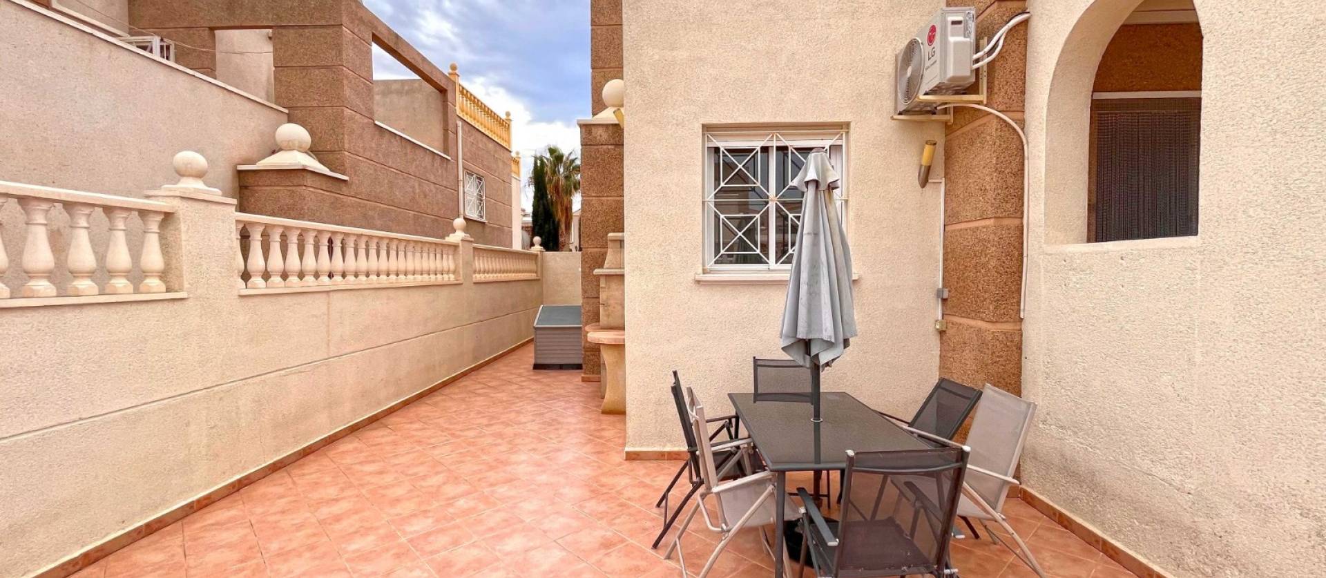 Sale - Townhouse - Torrevieja - La Mata