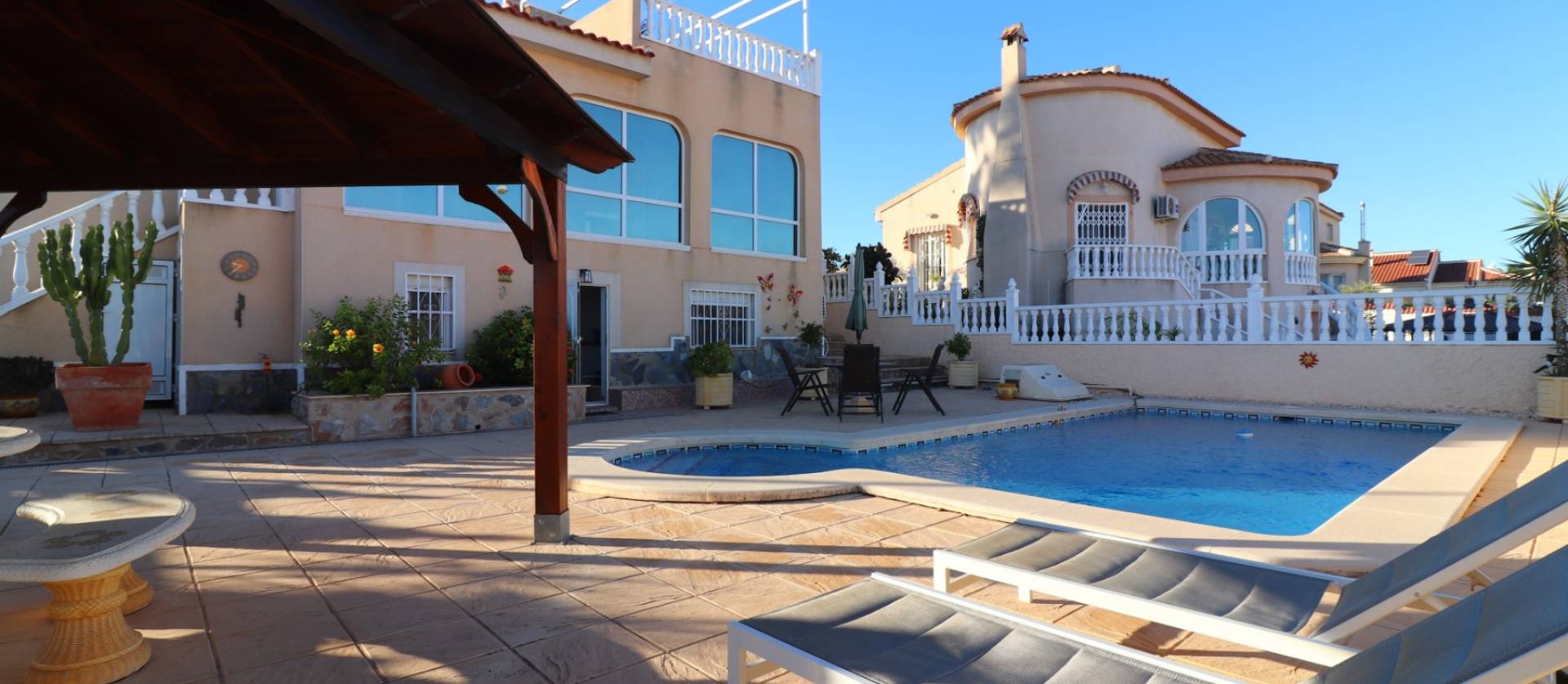 Sale - Villa - Benimar