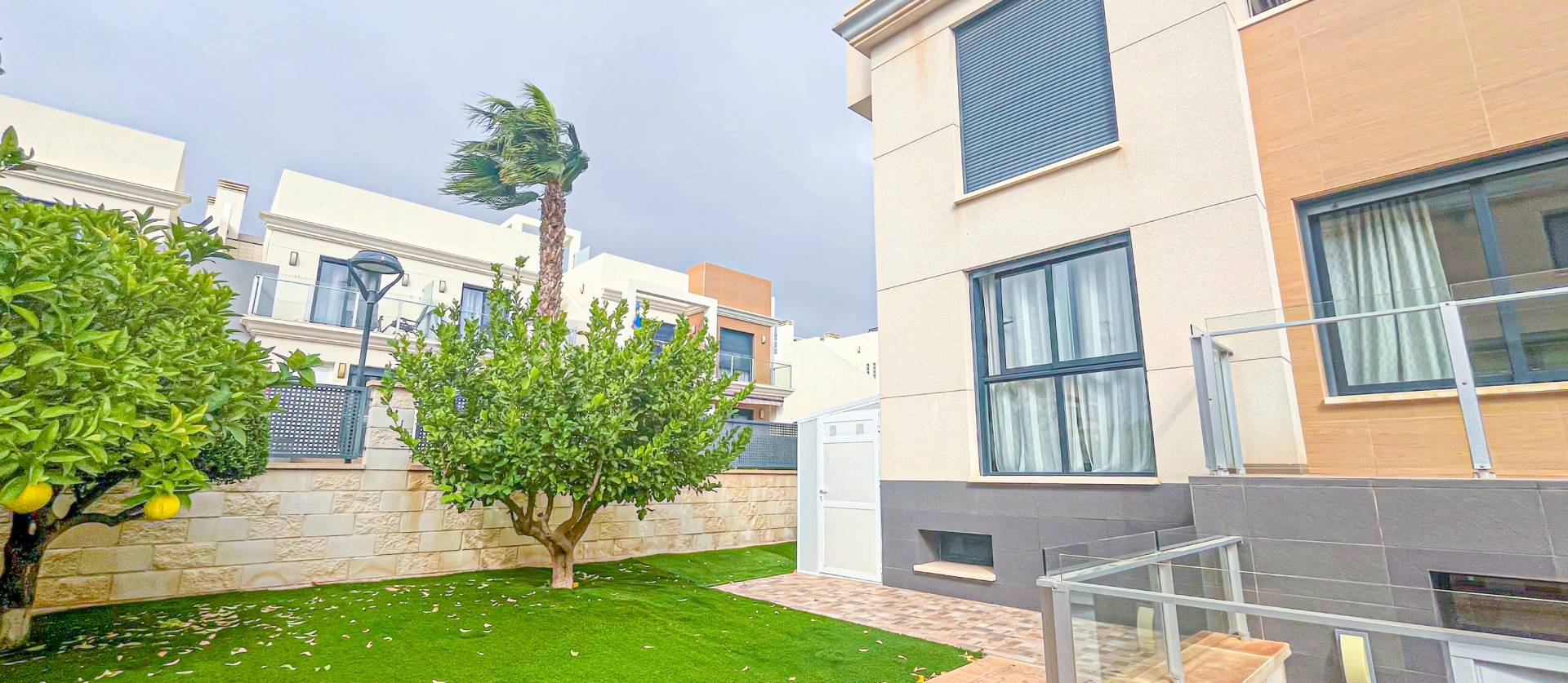 Sale - Villa - Orihuela Costa