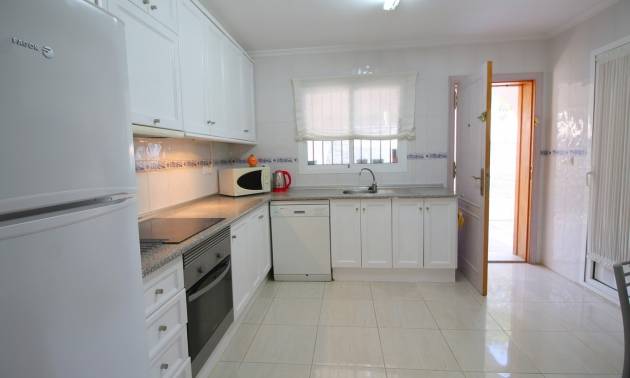 Sale - Villa - Mil Palmeras