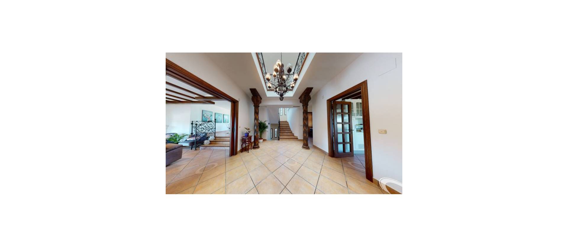 Bestaande woningen - Villa - Elche