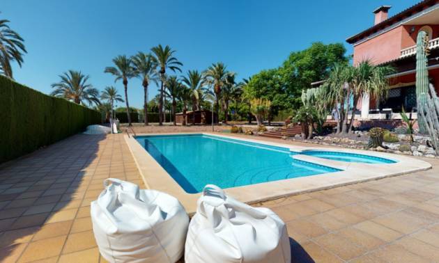 Bestaande woningen - Villa - Elche