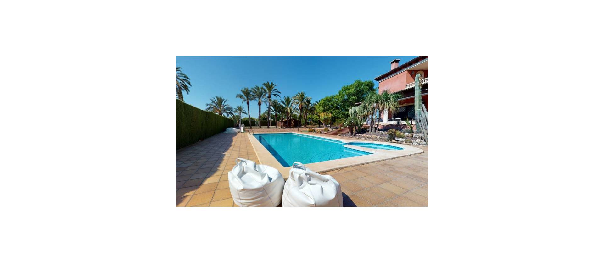 Bestaande woningen - Villa - Elche