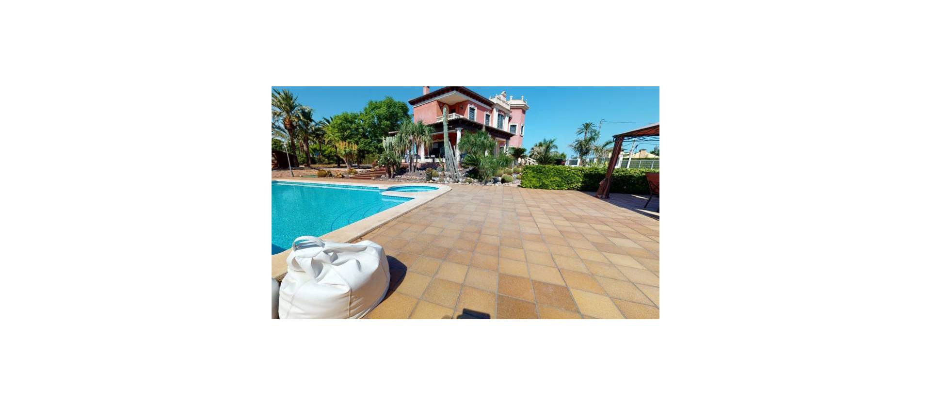 Bestaande woningen - Villa - Elche
