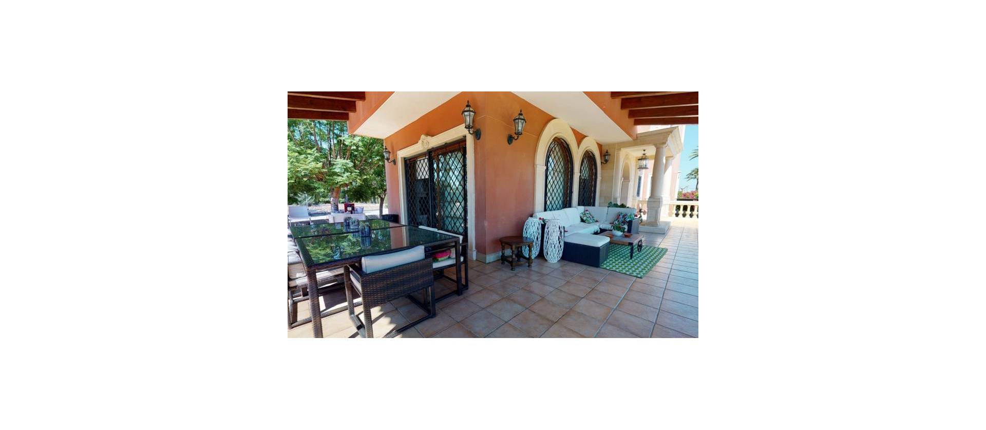 Bestaande woningen - Villa - Elche