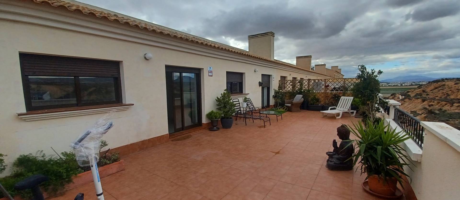 Revente - Apartment - Sucina