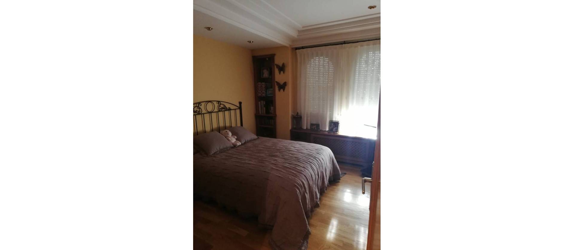 Sale - Villa - Yecla