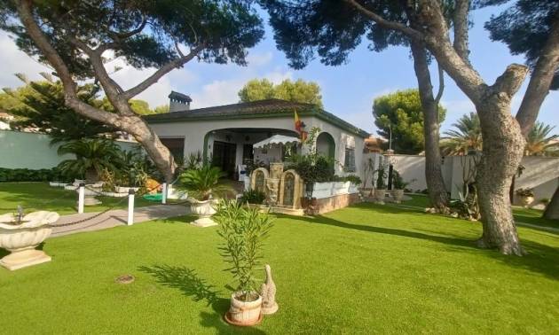 Sale - Villa - Orihuela Costa