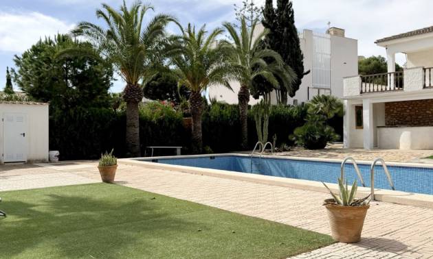 Sale - Villa - Orihuela Costa - La Zenia