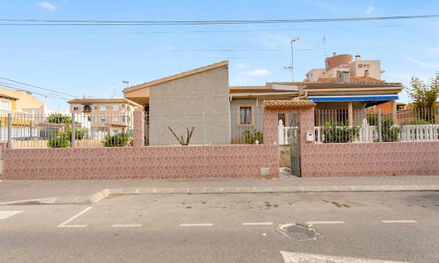 Sale - Villa - Torrevieja